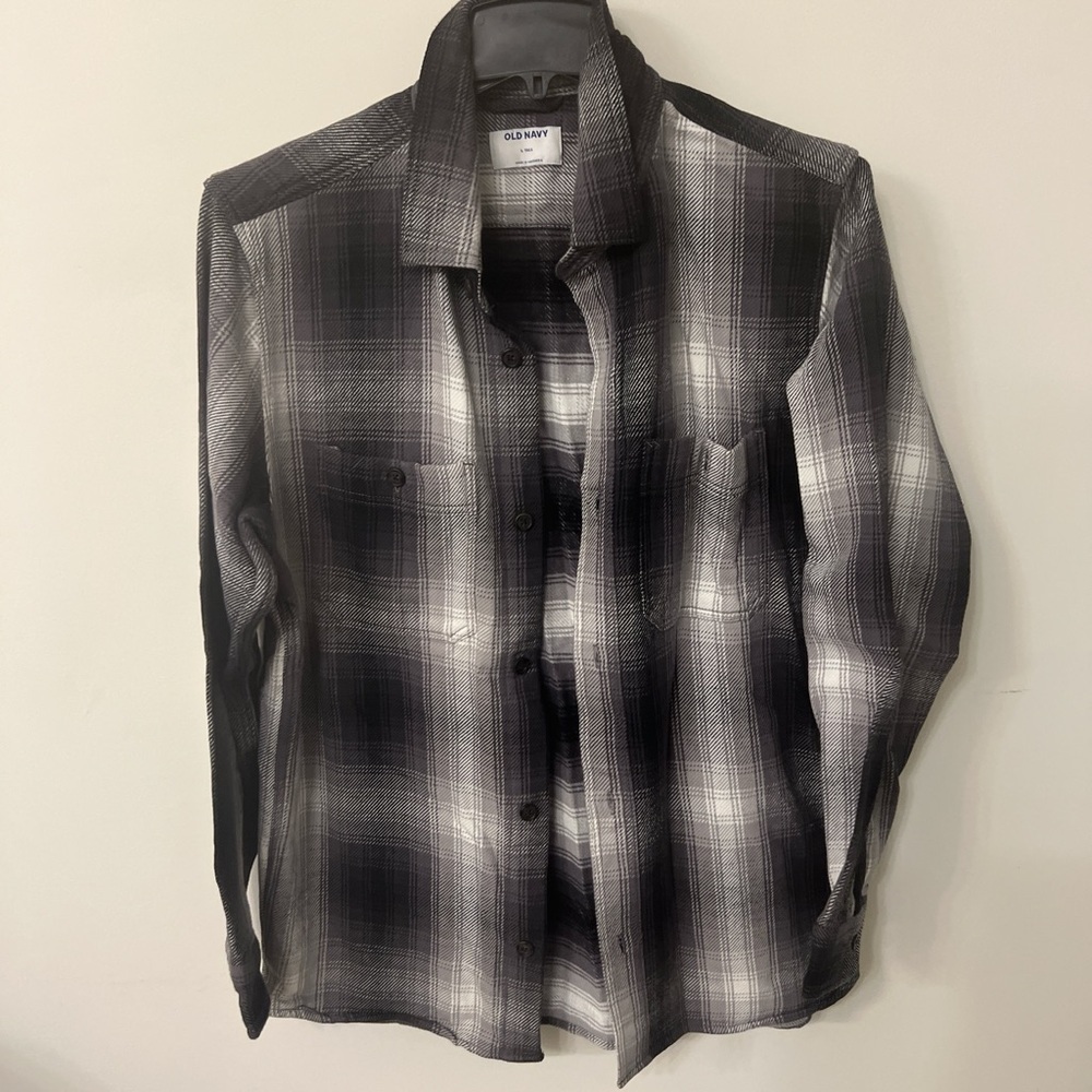 Old Navy Gray and White Checkered Shirt